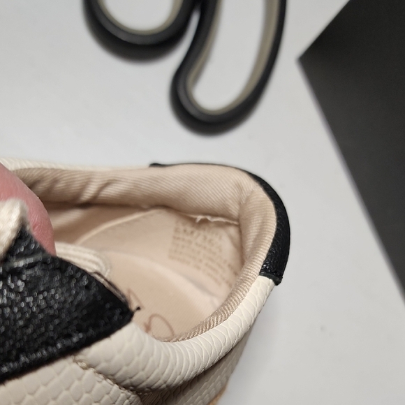 Crown Vintage Black and Cream Footwear - Picture 9 of 9